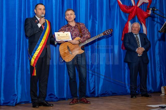 Walter Ghicolescu și primarul Radu Reziuc