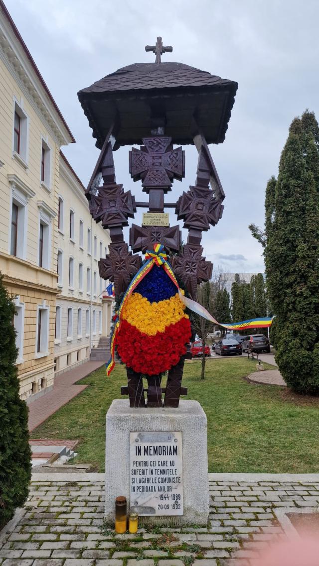 Comemorarea deținuților politici anticomuniști, la Monumentul „Turnul Unirii” de lângă Biserica Martirilor „In Memoriam” Suceava