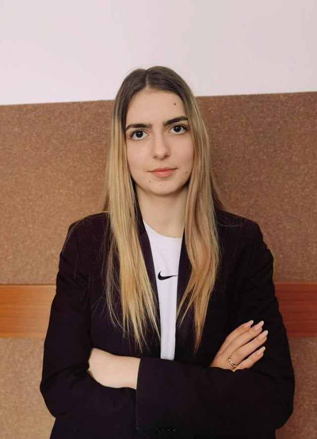 Ioana Radion - Colegiul „E. Hurmuzachi” Rădăuţi