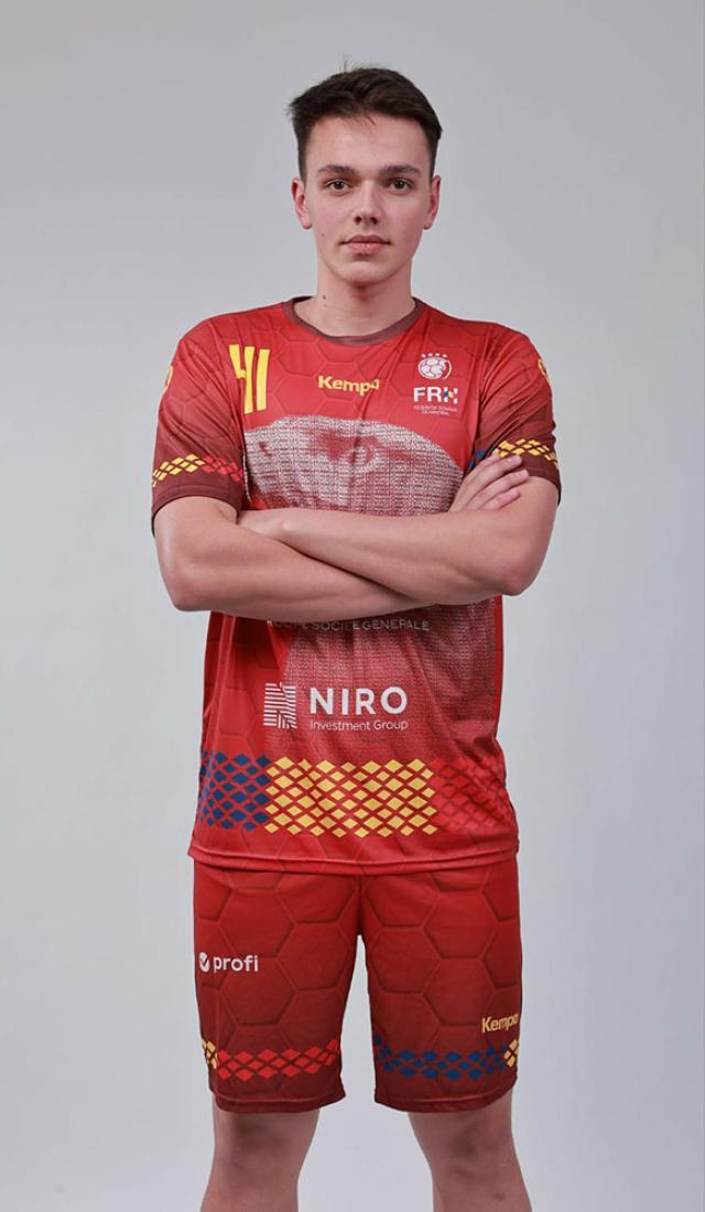 Daniel Stanciuc e mezinul echipei naționale de handbal seniori a României