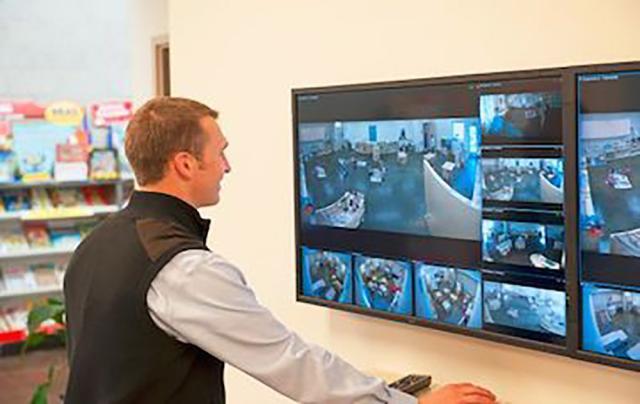Sistemul de supraveghere video e un plus pentru siguranța elevilor