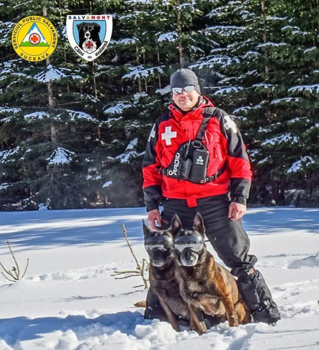 Unitatea canină a Salvamont Suceava şi-a reînnoit brevetul de intervenții la avalanşe