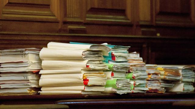 Un judecător de la Tribunalul Suceava a avut de soluționat, în medie, 535 de dosare într-un an Foto digi24.ro