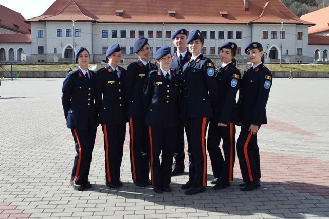 Rezultate bune pentru elevii militari la olimpiadele județene Foto elev caporal Larisa Dăscălescu
