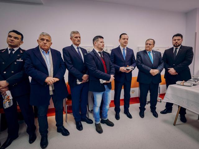 Autoritățile locale și județene au participat la inaugurarea lucrărilor de modernizare de la Secția de ortopedie a Spitalului Municipal Rădăuţi