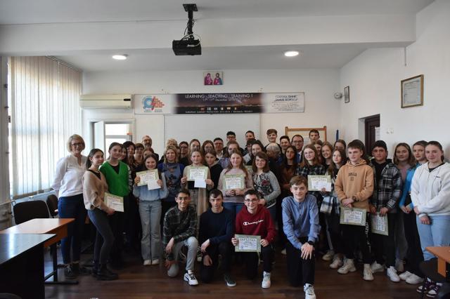 44 de elevi, la etapa județeană a olimpiadei de polonă