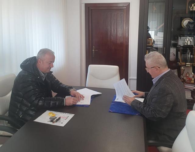 Semnarea contractului de refacere a podului de pe strada Mirăuți, care va fi lărgit pentru a nu gâtui traficul pe ruta alternativă Suceava – Botoșani
