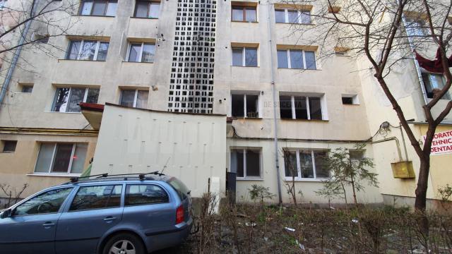 O persoană a fost rănită după o explozie care a avut loc într-un apartament