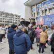 Miniconcert al grupului tradițional ”Dor” din Moara, la finele ”Marșului pentru viață” din municipiul Suceava