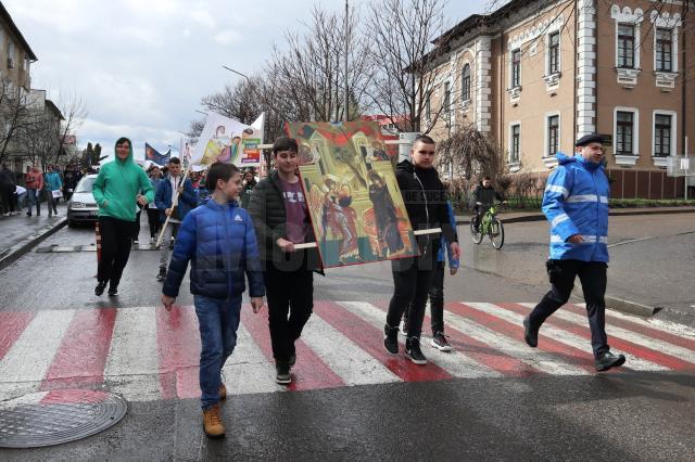 „Marșul pentru viață”, pe străzile din Fălticeni