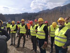 Conferință în pădure, cu parcurgerea traseului lemnului, de la exploatare la biomasă, cu demonstrații practice, organizată de Asociația Forestierilor din România