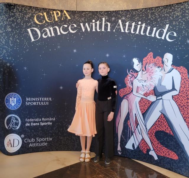 Șase perechi de dansatori suceveni, pe podium la Cupa „Dance With Attitude”