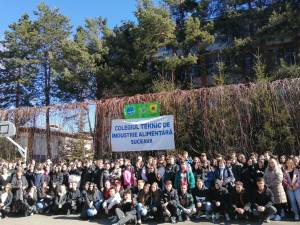 50 de pomi pentru 50 de ani