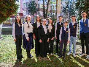 Elevi olimpici de la Școala „Miron Costin” Suceava