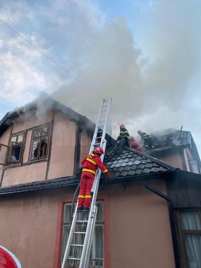 Incendiu casă Câmpulung Moldovenesc