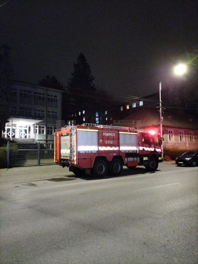 Pompierii au intervenit la un cămin studențesc de pe strada Mihai Viteazul