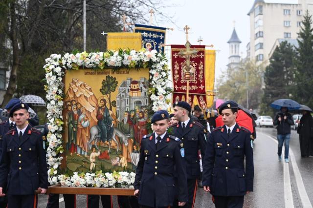 Pelerinajul de Florii, sâmbătă, pe străzile Sucevei