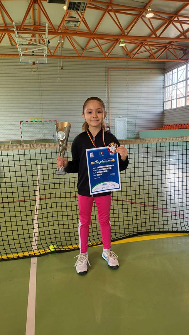 Tenismenii fălticeneni au urcat pe podium la Turneul Campionilor de Iarnă „Winter Series Little Stars”
