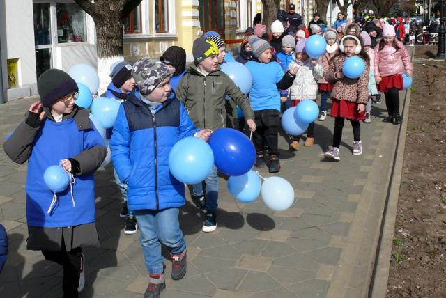 Marșul de Conștientizare a Autismului, la Fălticeni
