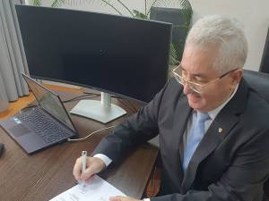 Contractul de finanțare pentru cele 43 de milioane de lei a fost semnat luni, la București, la Ministerul Dezvoltării, de către primarul Sucevei, Ion Lungu