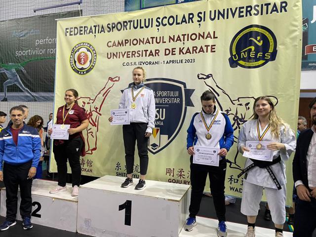 Studenta USV Iulia Rusu pe primul loc al podiumului la Campionatul Naţional Universitar de karate