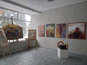 „Semne ale luminii”, la Galeria de Artă „Ion Irimescu” Suceava