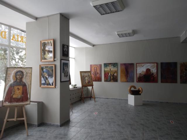 „Semne ale luminii”, la Galeria de Artă „Ion Irimescu” Suceava