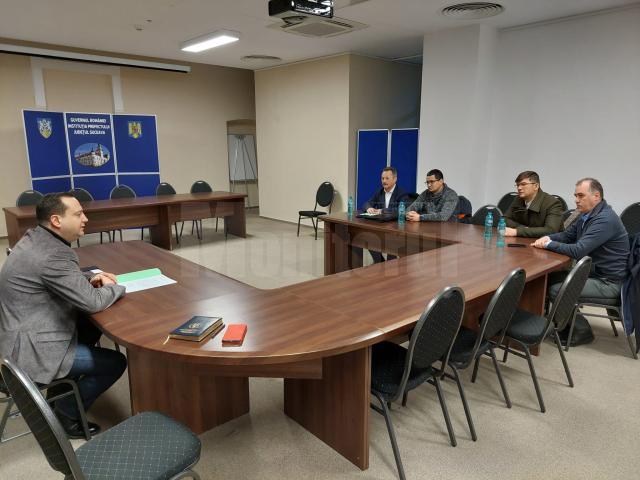 O delegație a fermierilor protestatari s-a întâlnit cu prefectul Alexandru Moldovan