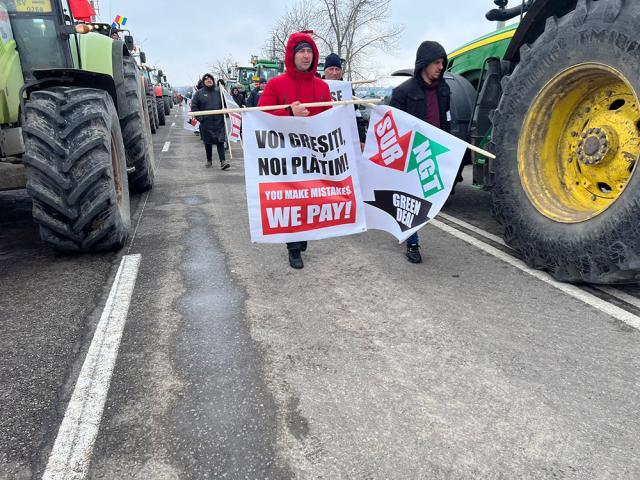 În jur de 450 de fermieri au protestat în Vama Siret, cerând respect și eliminarea concurenței neloiale