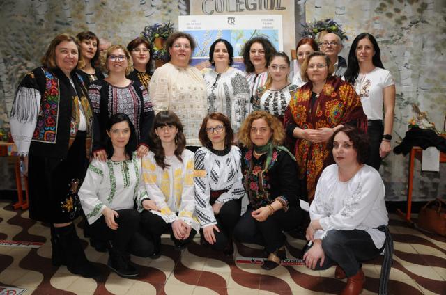 Grupul de inimoși organizatori ai evenimentului caritabil de Paști, organizat la Colegiul Tehnic Rădăuți