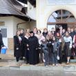 Grupul organizatorilor proiectului caritabil, în vizită la Mănăstirea Bogdănești