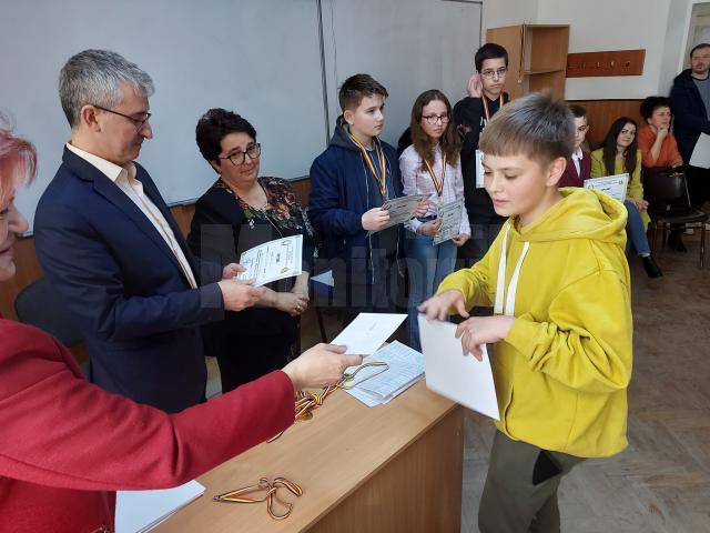 Concurs de matematică pentru elevii din mediul rural, la Pârteștii de Jos