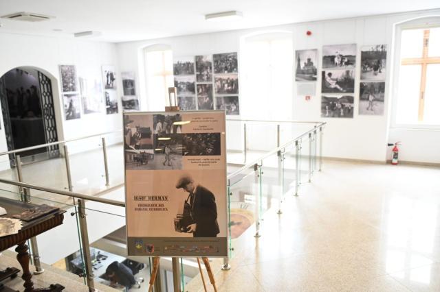 Expoziția „Iosif Berman. Fotografii din România interbelică”