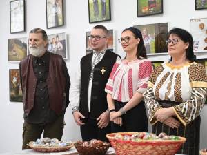 Expoziția „Tradiție prin fotografie” la Galeria de Artă Zamca