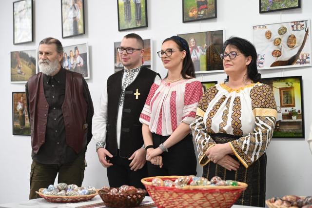 Expoziția „Tradiție prin fotografie” la Galeria de Artă Zamca