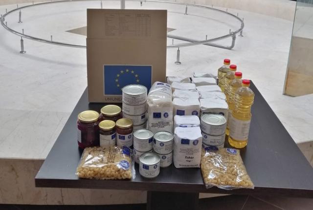 944 de cutii cu produse alimentare de la UE au fost distribuite în Suceava înainte de Paște