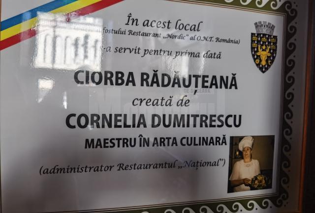 Diploma care atestă originea ciorbei rădăuțene, afișată la intrare în Restaurantul Național