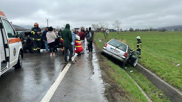 Accident cu patru răniți în a doua zi de Paște, provocat de un șofer neatent