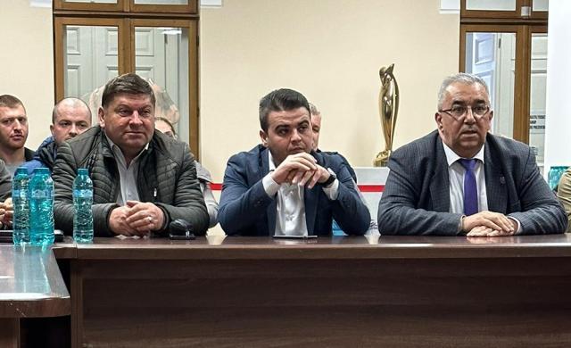 Gheorghe Şoldan a participat la Prefectura Suceava la prezentarea proiectului din cadrul Campaniei Naționale de Împăduriri 2022-2026