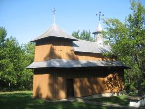 Biserica de lemn din Mănăstioara va fi restaurată cu fonduri europene
