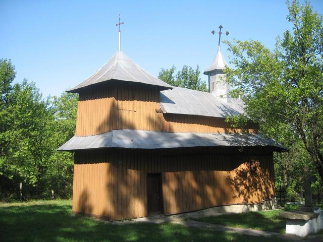 Biserica de lemn din Mănăstioara va fi restaurată cu fonduri europene