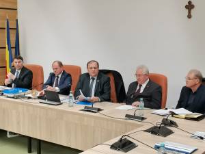 Președintele Consiliul Județean Suceava, Gheorghe Flutur, s-a întâlnit vineri cu potențialii membri fondatori ai „Organizaţiei de Management al Destinației Bucovina” (OMD)