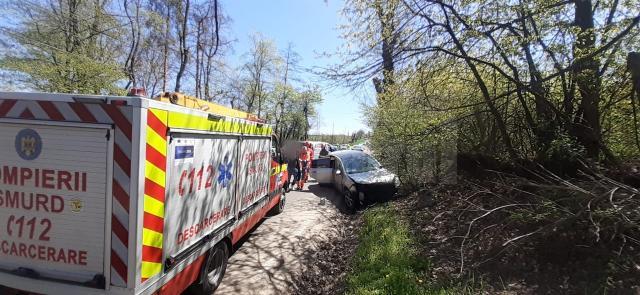 Doi minori și mama acestora au fost răniți în urma unui accident produs în Suceava, în apropierea Cetății de Scaun