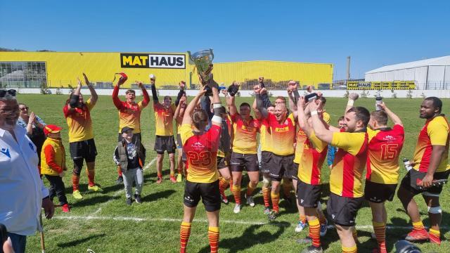 Derbiul local la rugby s-a transformat într-un galop de sănătate al humorenilor la Suceava