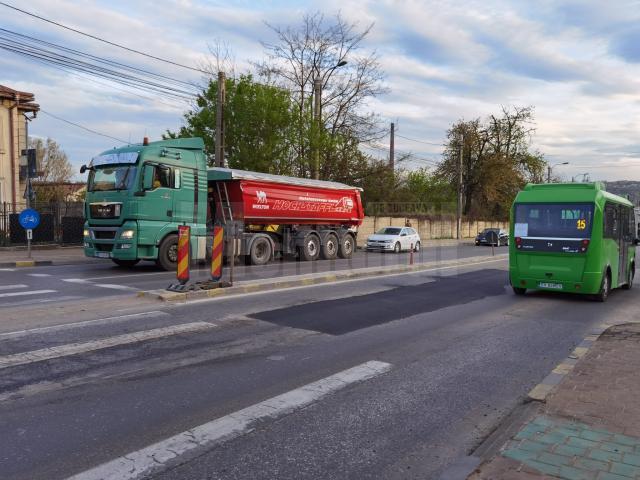 Lucrările de refacere a carosabilului în zona IRIC, unde a intervenit ACET pentru remedierea unei avarii majore au fost finalizate miercuri seara, în relativ scurt timp