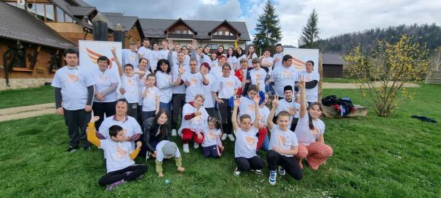 Asociația Teona Ariana a organizat o nouă tabără pentru copii cu autism, copii cu sindrom Down și părinții acestora