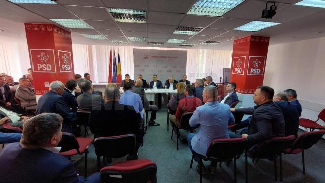 Intalnire a conducerii PSD cu primarii și parlamentarii social-democrati din Suceava