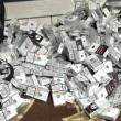 O tânără s-a ”îmbrăcat” cu 450 de pachete de țigări