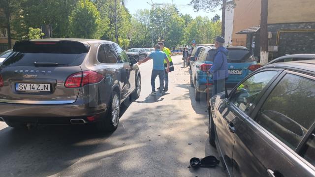 Accidentul a avut loc la intrarea pe strada Mitropoliei din municipiul Suceava