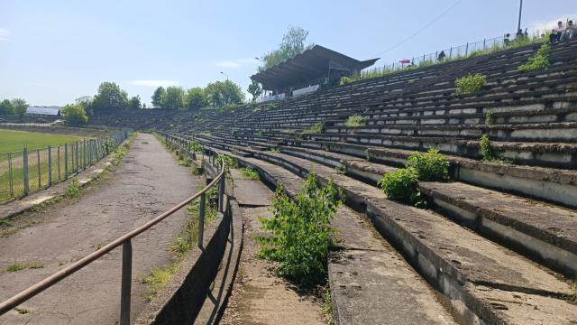 Stadionul ”Nada Florilor” din Fălticeni, o ruină